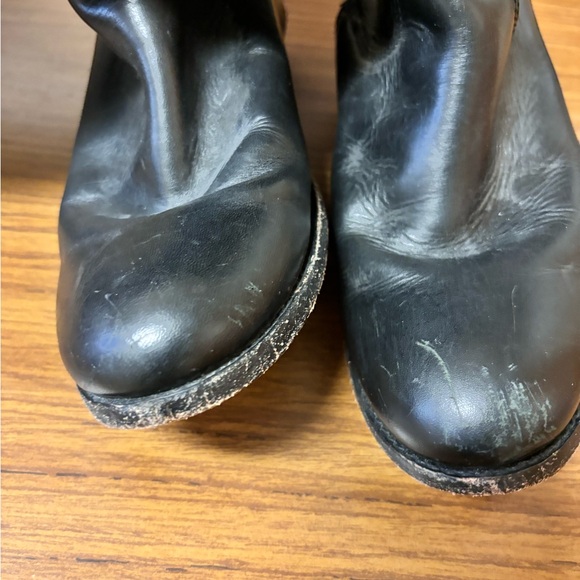 Frye boots- good condition- 7.5 see photos for details - Picture 7 of 11